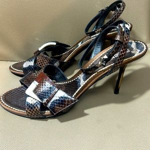 Gorgeous snakeskin leather designer heels, 39.5